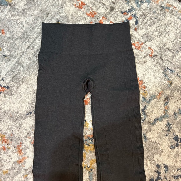 Lululemon Ebb to Street Black Leggings Size 6 - Picture 4 of 4